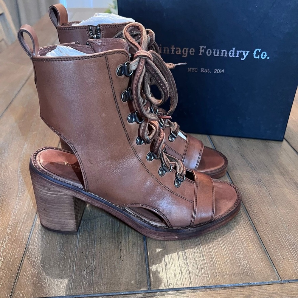 Elegant Brown Lace-Up Women's open toe Boots. Size 9 Vintage Foundry Co - Picture 4 of 7